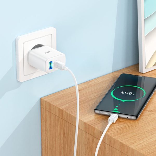 Мережевий зарядний пристрій HOCO C105A Stage dual port PD20W+QC3.0 charger set (Type-C to Type-C)(EU) White (6931474782922) 57092 фото
